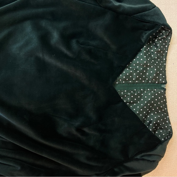 Vintage Style Handmade Green Velvet Bell Sleeve Mini Dress - Picture 12 of 16